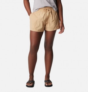 Columbia Boundless Trek™ Active Cargo Women Shorts Brown | 74367769