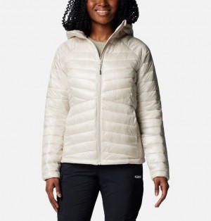 Columbia Labyrinth Loop™ II Insulated Hooded Women Puffer Jacket White | 28727267